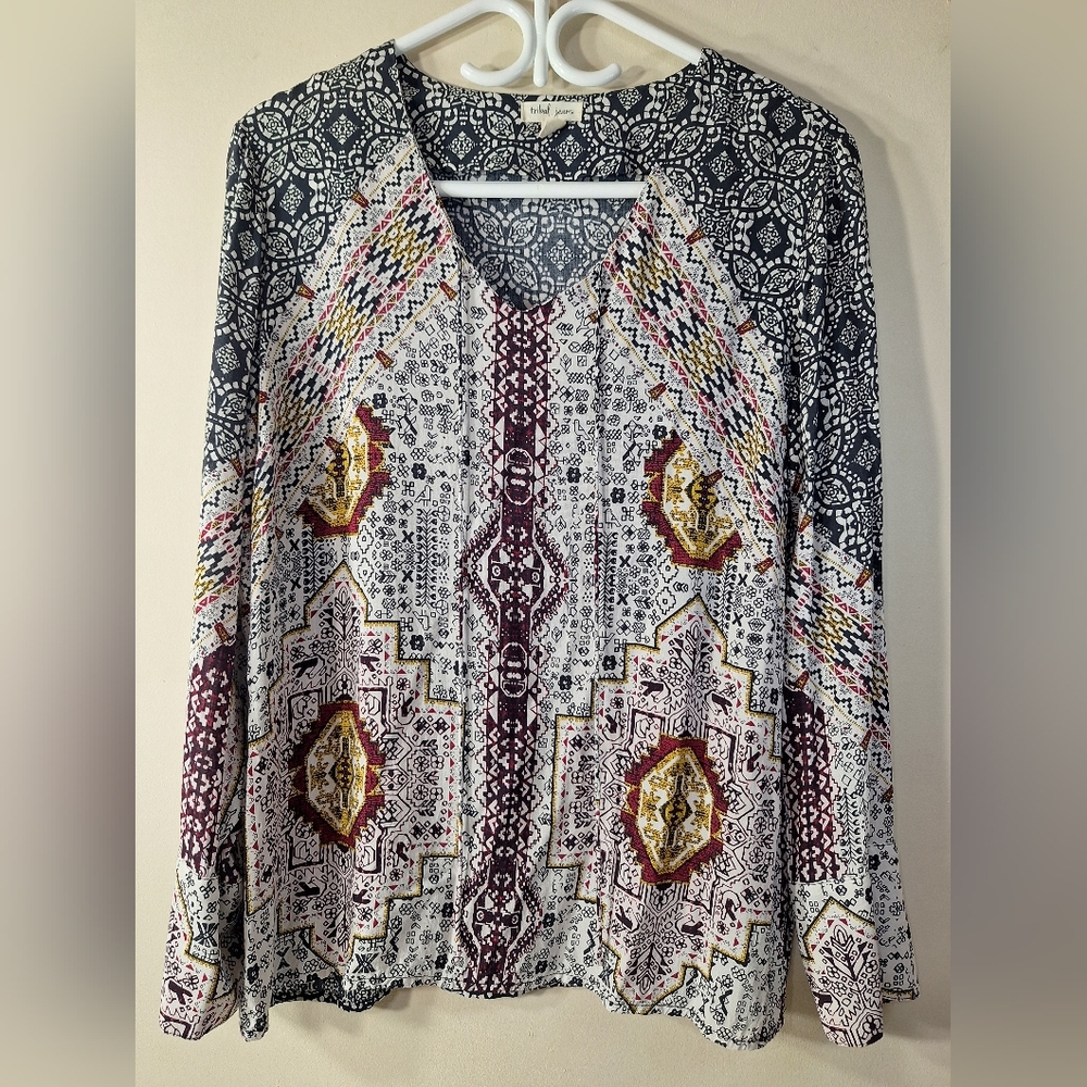 Tribal Jeans Aztec Print Tunic Blouse | V-Neck | Bohemian Style | Rayon Size M - Picture 2 of 10